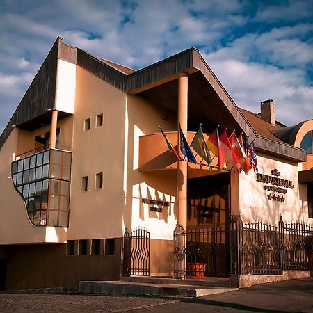 Pensiunea Imperial Targu Mures Ngoại thất bức ảnh